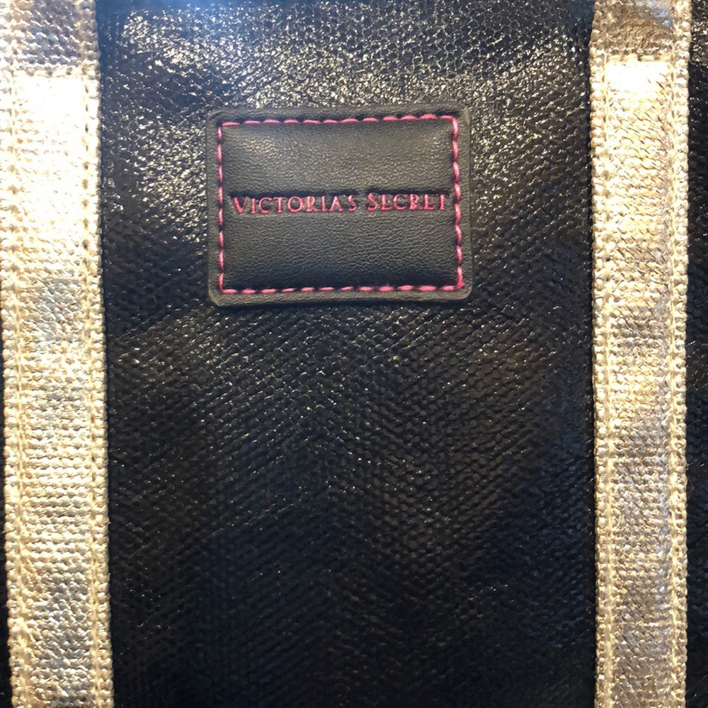 Purse - Picture 2 of 4